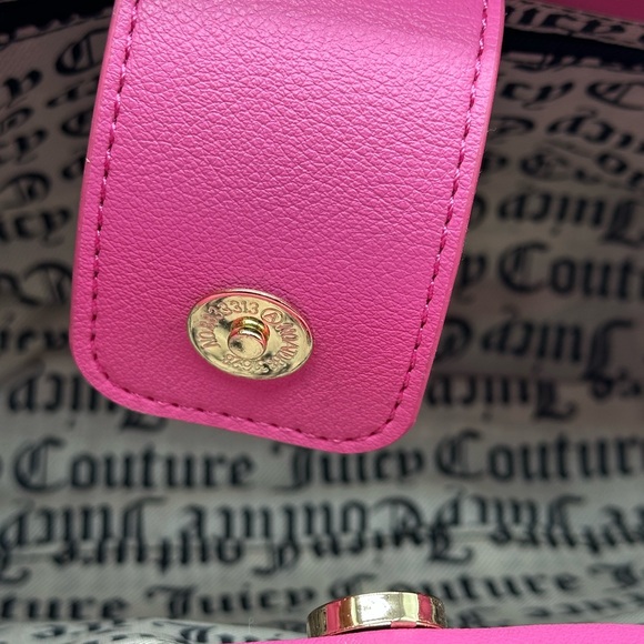 Juicy Couture Bubble Gum Pink Quilted Heart Bag - Picture 5 of 7